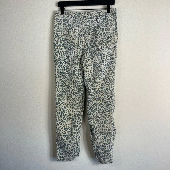 Pilcro The Wanderer Leopard Print Cargo Straight Leg Jeans Size 27 - Picture 9 of 12